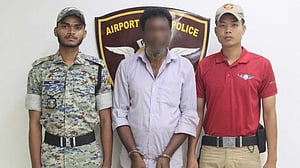 পেটের ভেতরে ইয়াবা, শাহজালালে যাত্রী ধরা