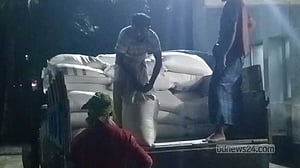জামালপুরে ভিজিএফের ১০২ বস্তা চাল জব্দ