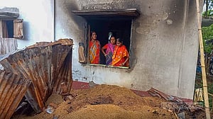 বিএনপি নেতা খুন: আগুনে নিঃস্ব যশোরের মতুয়ারা