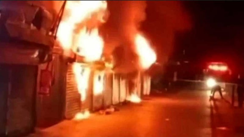 কিশোরগঞ্জে জুতার মার্কেটে আগুন, পুড়ল ‘২ কোটি টাকার’ মালামাল