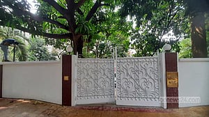 ধানমন্ডিতে বাবার বাড়িতে উঠবেন জুবাইদা, চলছে গোছগাছ