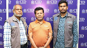 তাপসের ‘বিশেষ প্রতিনিধি’ গ্রেপ্তার