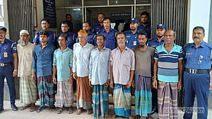 হাতকড়াসহ আওয়ামী লীগ নেতাকে ছিনিয়ে নেওয়ার মামলায় গ্রেপ্তার ৯, এএসআই প্রত্যাহার
