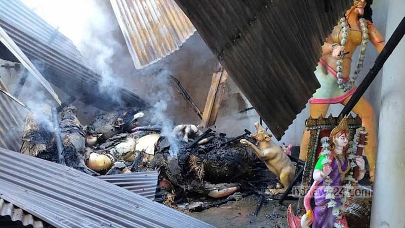 মানিকগঞ্জে শেষ রাতে কালী মন্দিরে অগ্নিসংযোগ, তদন্তে কমিটি