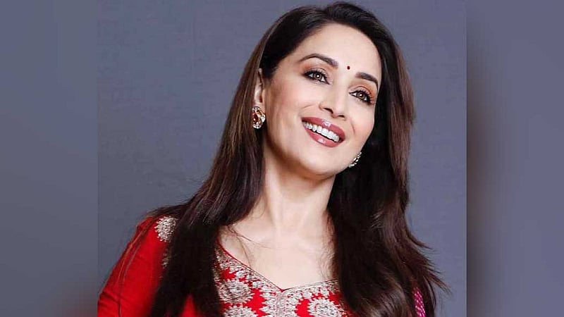 মাধুরী সাধারণ জীবনের স্বাদ পেয়েছিলেন যেভাবে
