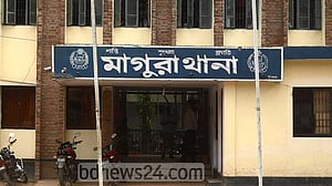 মাগুরায় সালিশে হাতুড়ি দিয়ে পিটিয়ে হত্যা