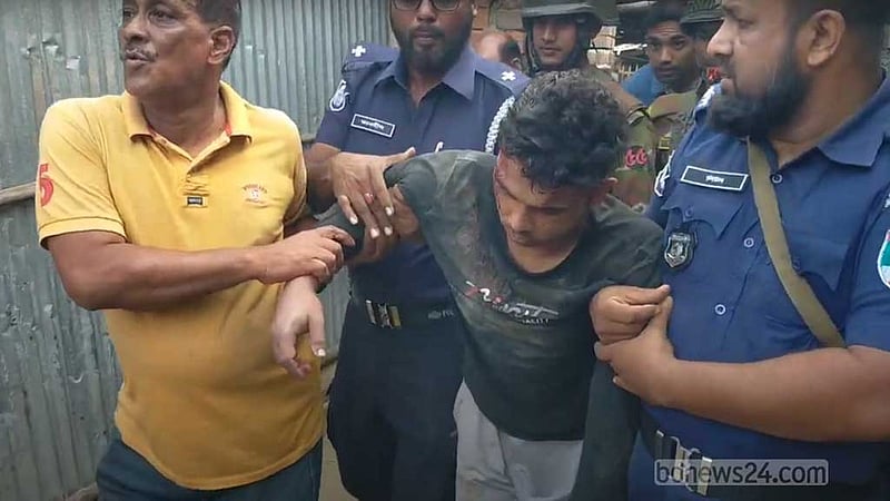 মেহেরপুরে ছুরিকাঘাতে চাচা শ্বশুরকে হত্যার অভিযোগে ‘মাদকাসক্ত’ আটক