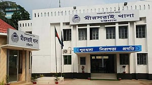 হারানো হাঁস নিয়ে তর্ক-হাতাহাতি, চাচাকে গলা টিপে মেরে ফেললেন ভাতিজা
