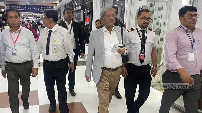 চোখের চিকিৎসায় থাইল্যান্ড গেলেন ফখরুল