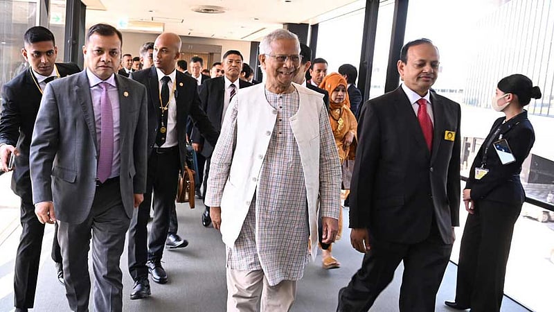 চার দিনের সফরে জাপানে ইউনূস