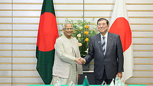 জাপান সফর শেষে দেশের পথে প্রধান উপদেষ্টা