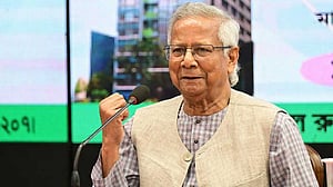 ‘ক্ষুদ্রঋণ ব্যাংক’ প্রতিষ্ঠার তাগিদ প্রধান উপদেষ্টার