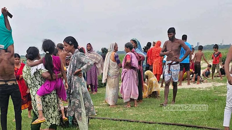 মুন্সীগঞ্জে জোয়ারে ভেসে গেল শতাধিক গরু, মৃত উদ্ধার ৩৬