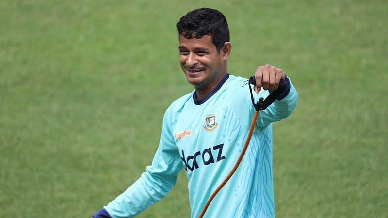 আরব আমিরাতে দলের সঙ্গে যোগ দিলেন নাসুম