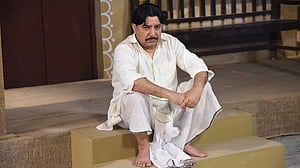রবীন্দ্রজয়ন্তীতে আবুল হায়াতের নাটকে তৌকির
