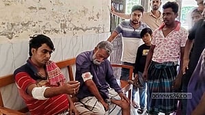 পাবনায় পদ্মার চরে ‘৮ কৃষককে পিটিয়ে জখম’