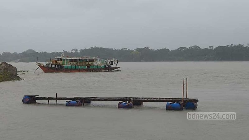 পটুয়াখালীতে জোয়ারে নিম্নাঞ্চল প্লাবিত, চরে দুর্ভোগ