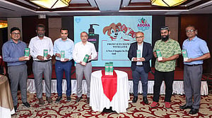 বাজারে এল অ্যাডোরা পেট শ্যাম্পু