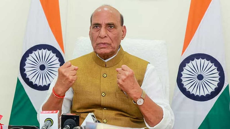 পাকিস্তানের পারমাণবিক অস্ত্র আইএইএ’র তত্ত্বাবধানে থাকা উচিত: রাজনাথ সিং