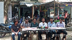 রাবিতে মিছিলে হামলা: বাম ও ‘শাহবাগবিরোধীদের’ পাল্টাপাল্টি অভিযোগ