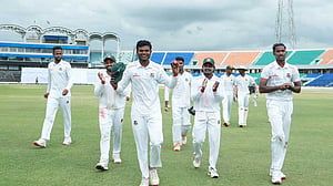 রকিবুলের ৭ উইকেট, তবে লিড নিয়েও স্বস্তিতে নেই দল