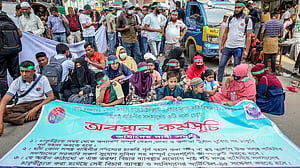 ‘আশ্বাসে’ চাকরিচ্যুত সেনাসদস্যদের কর্মসূচি স্থগিত, ছাড়লেন প্রেস ক্লাব