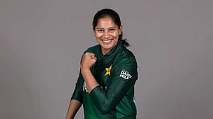 ৮ মাস টি-টোয়েন্টি না খেলেও শীর্ষে ফিরলেন সাদিয়া