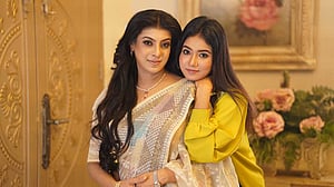 মা দিবসে ‘তুমি রবে নীরবে’ মিউজিক ভিডিওতে মৌ