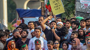 যারা আওয়ামী লীগ নিষিদ্ধ চায় না তারা ফ্যাসিবাদী: হাসনাত আবদুল্লাহ