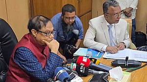সন্দেহজনক লেনদেনে ইউনূসের নাম? যা বললেন বিএফআইইউ প্রধান
