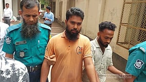 কলেজ থেকে তুলে নিয়ে দলবেঁধে ধর্ষণ, ৩ জনের যাবজ্জীবন