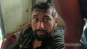 বিয়ের খবর শুনে ‘প্রেমিকাকে’ ছুরিকাঘাত, সাবেক ছাত্রলীগ নেতা আটক