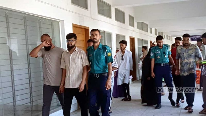 এমসি কলেজ ছাত্রাবাসে ‘দলবেঁধে ধর্ষণের’ মামলায় বাদীর সাক্ষ্য