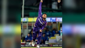 ‘উস্কানিমূলক অঙ্গভঙ্গি’ করায় ভারুনের শাস্তি