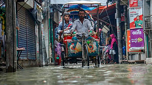 বর্ষার আগেই পুরান ঢাকায় জলাবদ্ধতা
