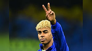 ‘মেধায় মেসির কাছাকাছি ইয়ামাল’
