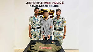 শাহজালালে ‘ভুয়া’ কাস্টমস কর্মকর্তা আটক