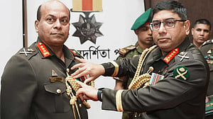 সশস্ত্র বাহিনী দিবস উপলক্ষ্যে পদক পেলেন ৬৪ সেনা সদস্য