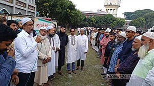 ভূমিকম্পে নিহত রাফিকে বগুড়ায় দাফন, ছেলেকে দেখে আবার হাসপাতালে মা