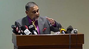 পোস্টাল ভোটিং: অ্যাপে যেভাবে নিবন্ধন করবেন প্রবাসীরা
