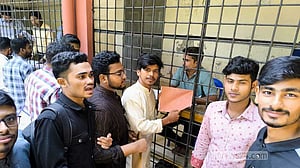 ঢাকা সেন্ট্রাল ইউনিভার্সিটি: পরিমার্জন হচ্ছে অধ্যাদেশের খসড়া, ক্লাস শুরু রোববার