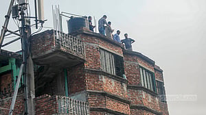 ভূমিকম্প: ঢাকা জেলা প্রশাসনের জরুরি নিয়ন্ত্রণ কক্ষ চালু