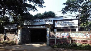ভূমিকম্পে ‘ক্ষতিগ্রস্ত’ শিক্ষা প্রতিষ্ঠানের তথ্য চেয়েছে সরকার
