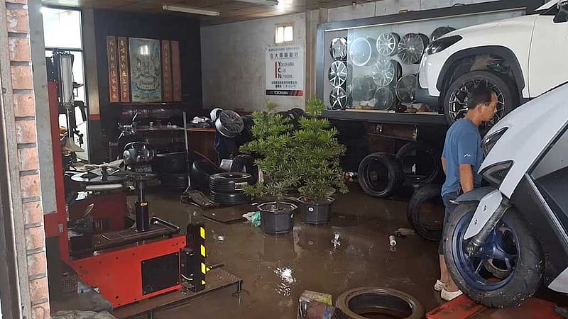 টাইফুন ফুং-ওংয়ের প্রভাবে তাইওয়ানে বন্যা, সরানো হল ৮৩০০ মানুষকে