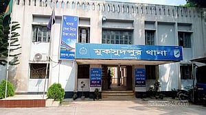 গোপালগঞ্জে বাস ও মোটরসাইকেলের সংঘর্ষে যুবক নিহত
