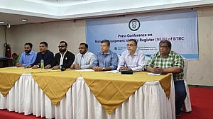 হ্যান্ডসেট নিবন্ধন: দেশি উৎপাদকেরা বলছেন, এক টাকাও দাম ‘বাড়বে না’