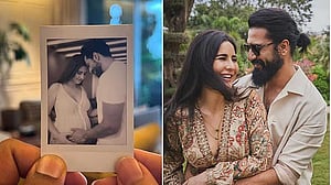 ক্যাটরিনা-ভিকির ‘আনন্দের পুঁটুলি’ এসে গেছে