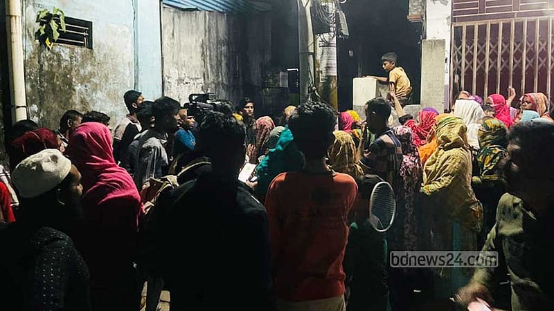 খুলনায় স্ত্রীর সামনে যুবককে গুলি ও জবাই করে হত্যা