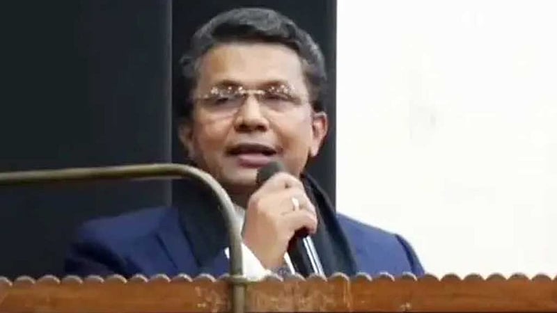 হাই কোর্টের বিচারপতি খুরশীদ আলমকে অপসারণ
