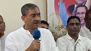 রাজনৈতিক নেতা কীভাবে বলেন ‘নো হাংকি পাংকি’, প্রশ্ন এ্যানির